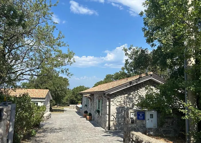 Jelly By Guide Villa *